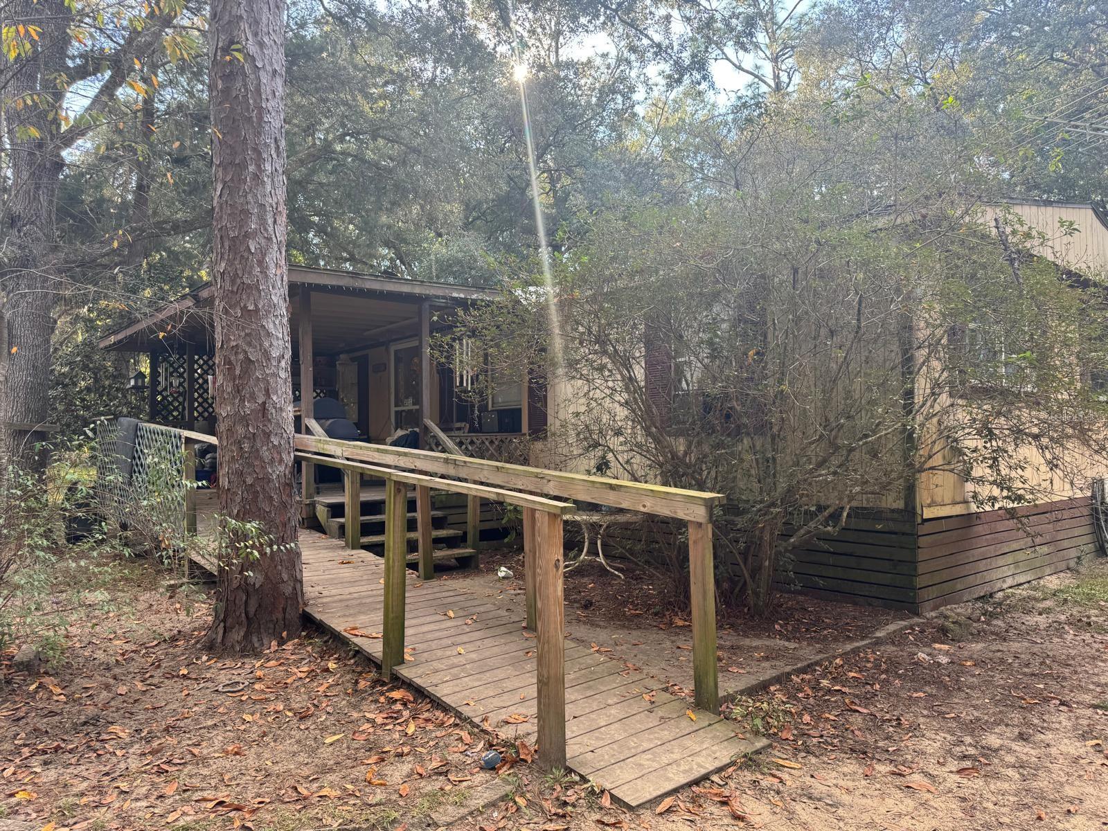 Image 3 of 18 For 11130 103rd Terrace