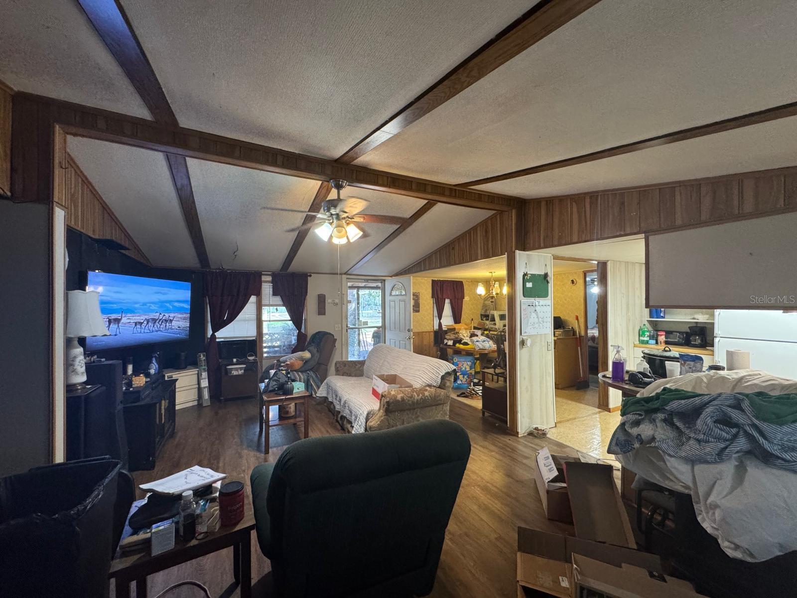 Image 4 of 18 For 11130 103rd Terrace