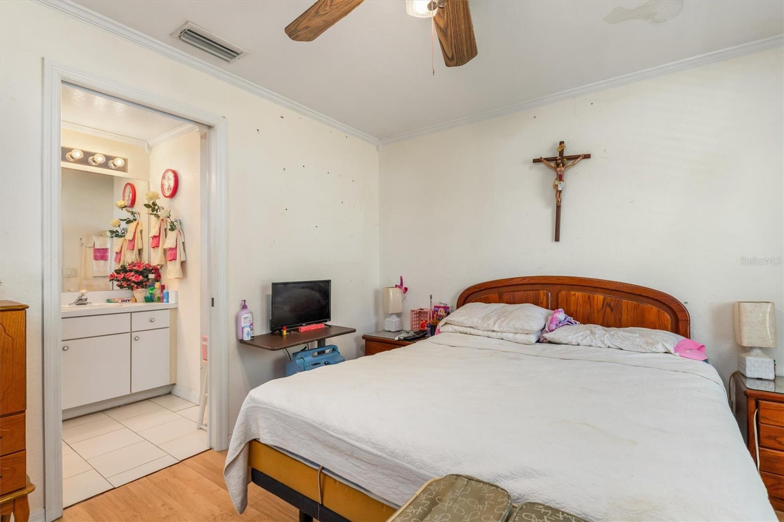 Image 15 of 30 For 25324 Lychee Court