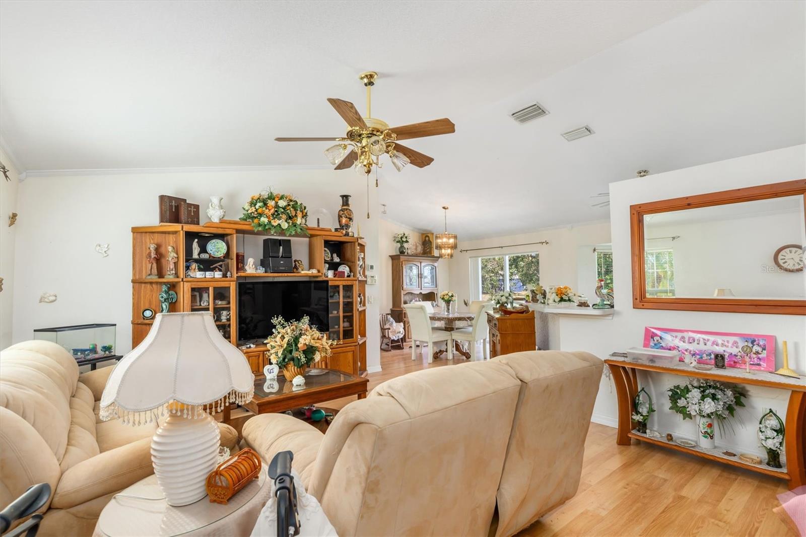 Image 2 of 30 For 25324 Lychee Court