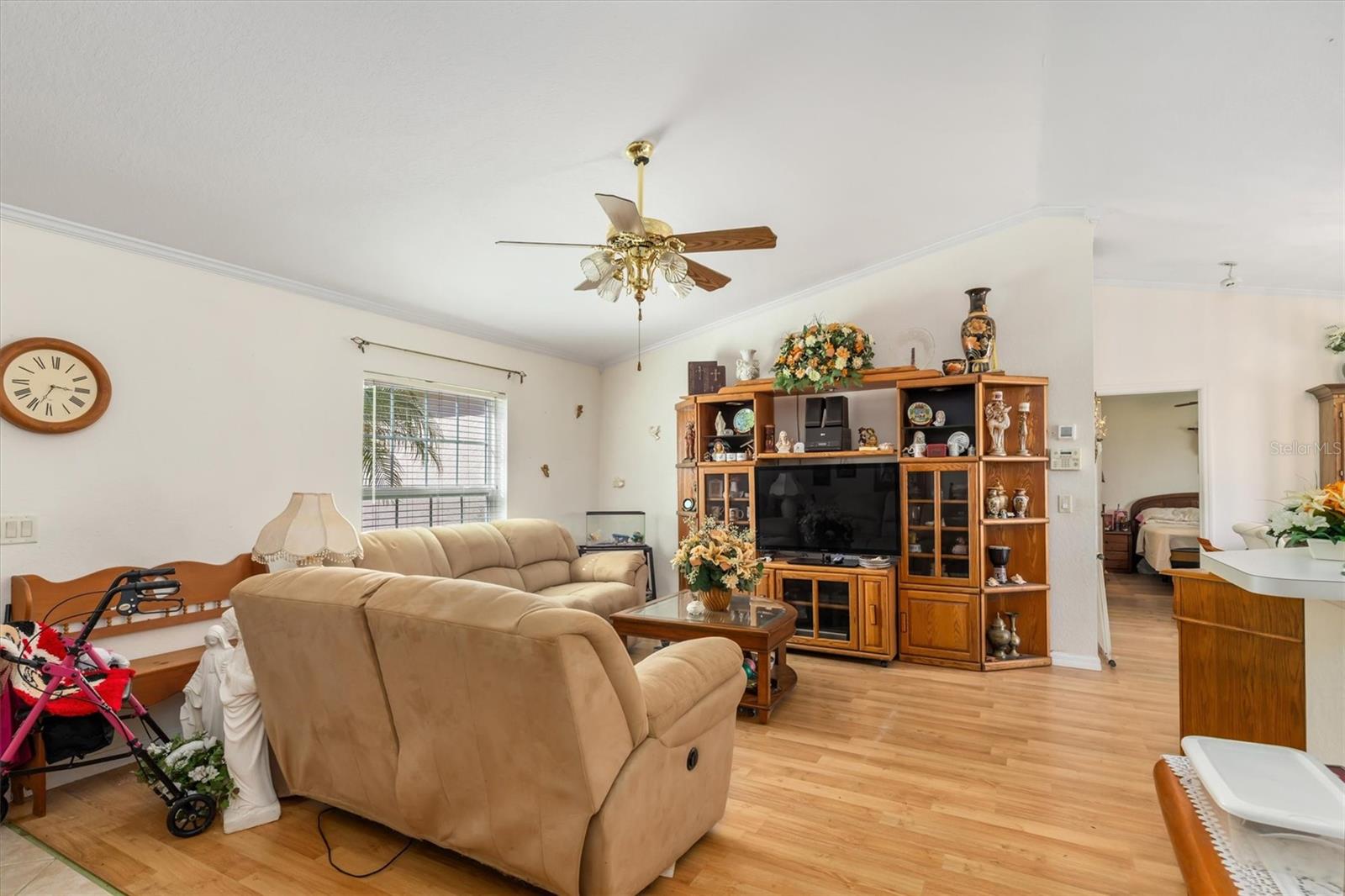 Image 3 of 30 For 25324 Lychee Court