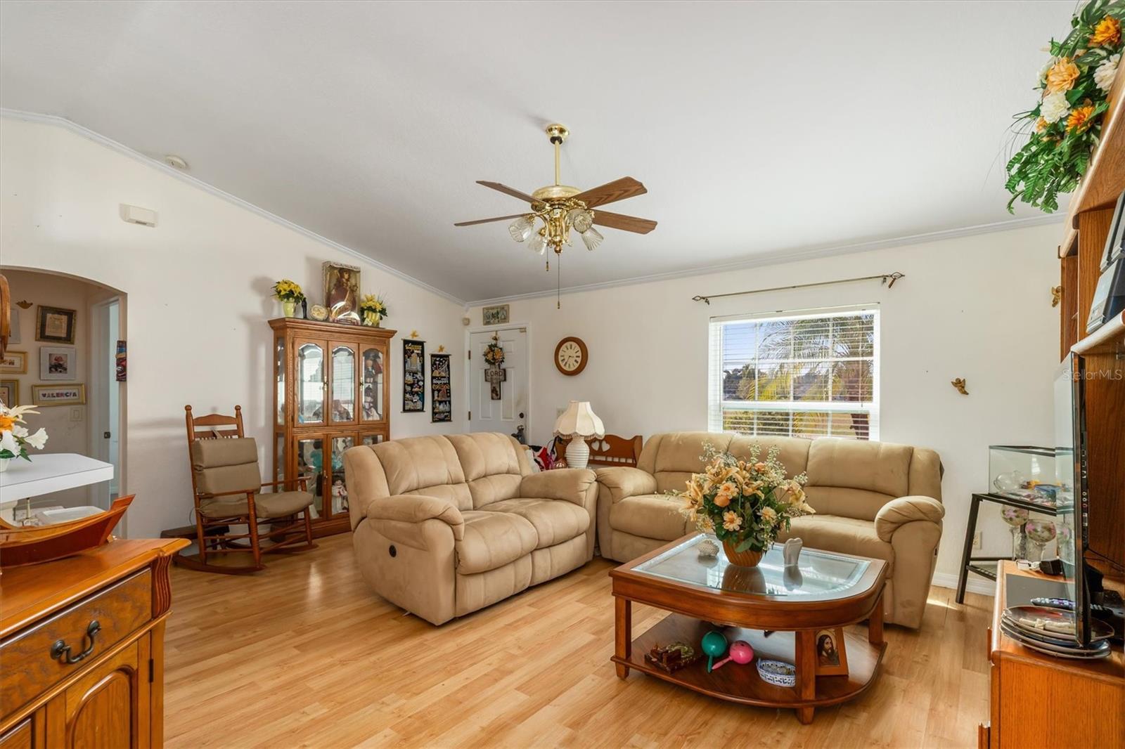 Image 4 of 30 For 25324 Lychee Court