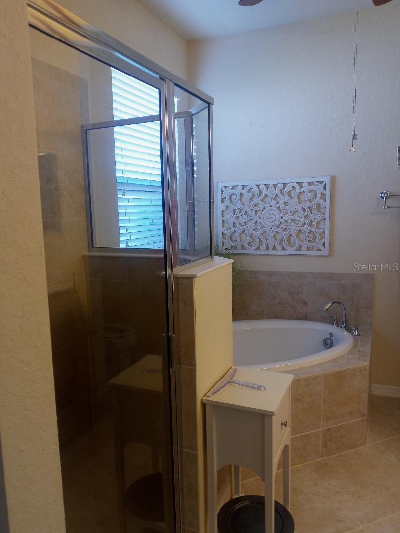 Image 13 of 28 For 6650 Willowshire Way