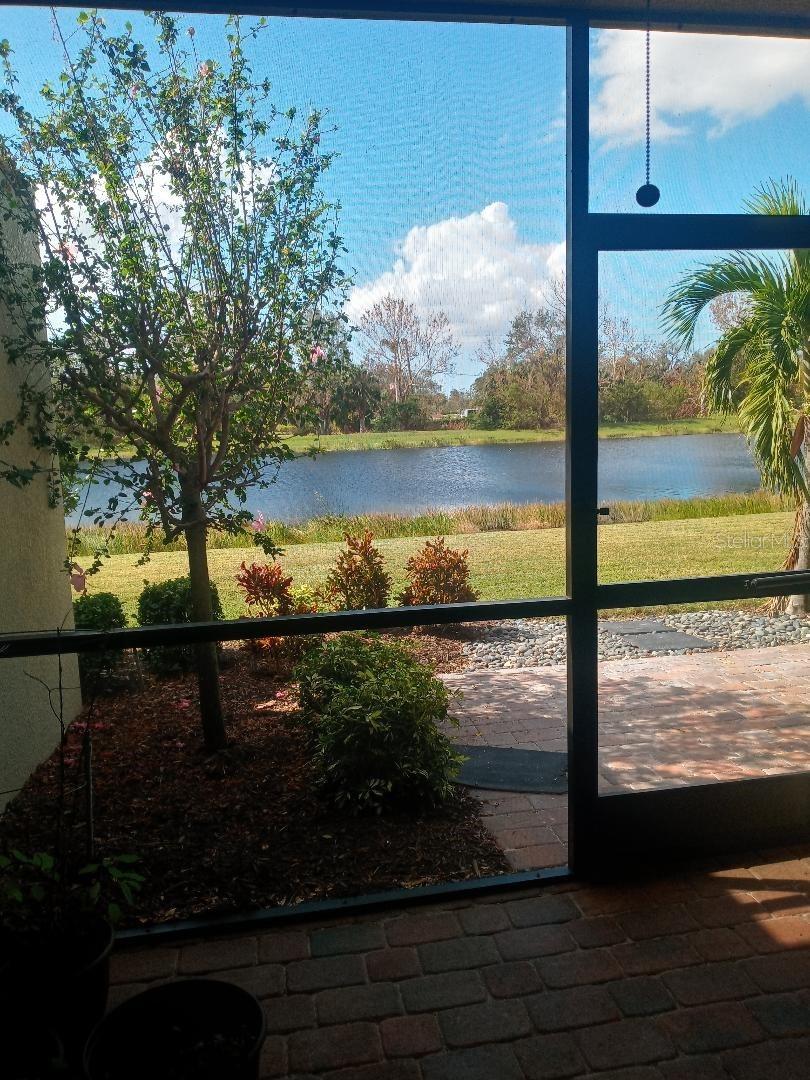 Image 17 of 28 For 6650 Willowshire Way