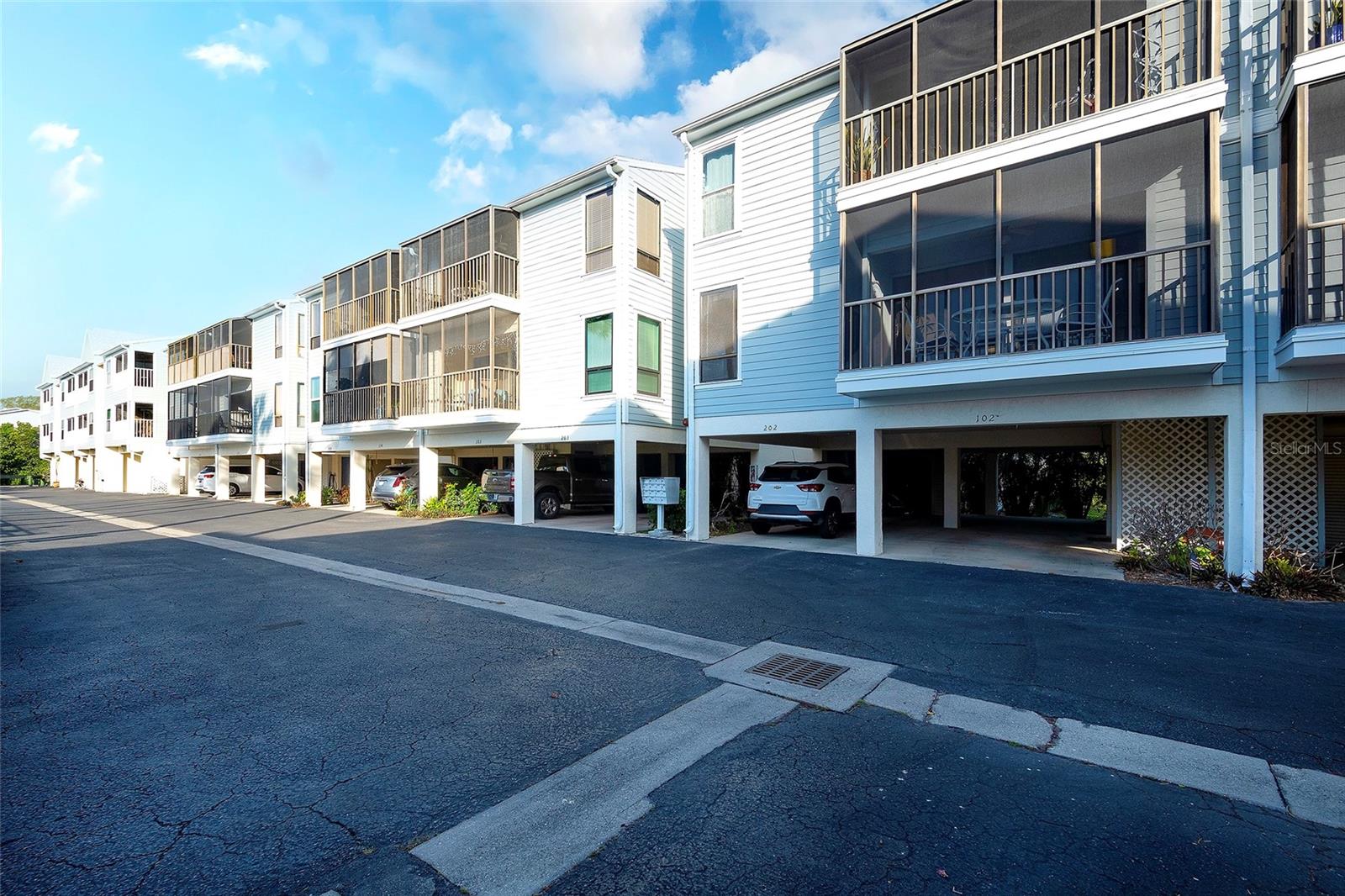 Image 20 of 38 For 3601 Bay Drive 102