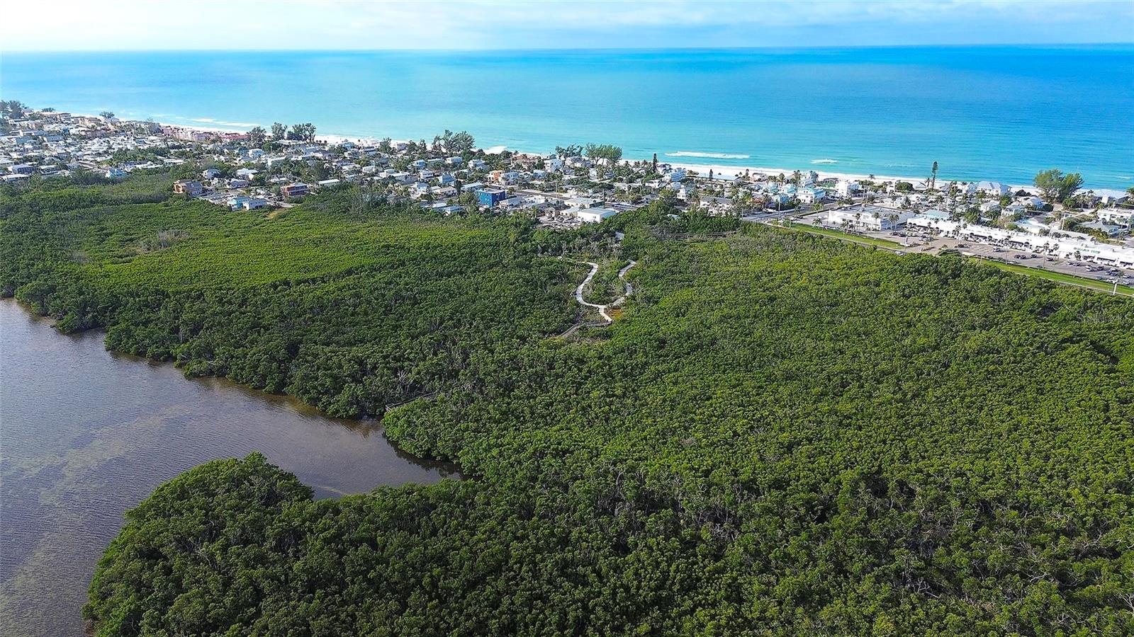 Image 22 of 38 For 3601 Bay Drive 102