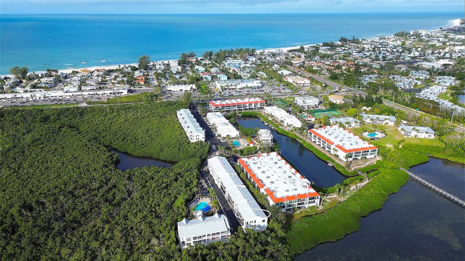 Image 26 of 38 For 3601 Bay Drive 102