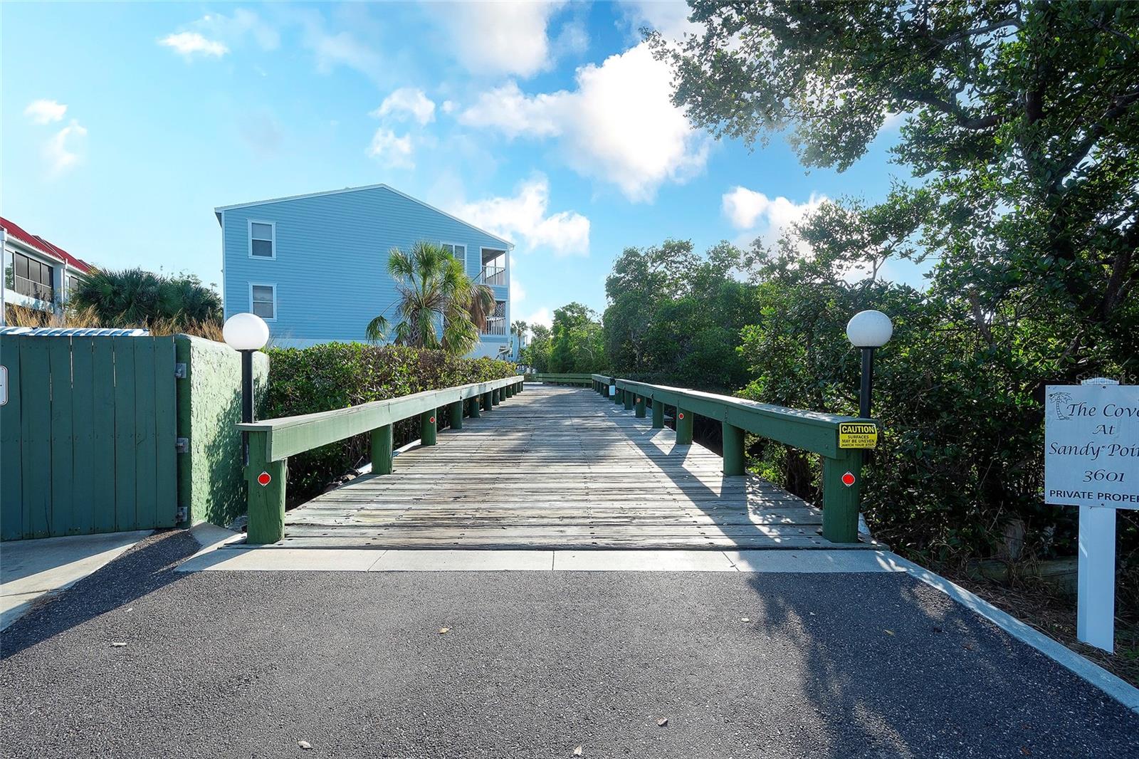 Image 27 of 38 For 3601 Bay Drive 102