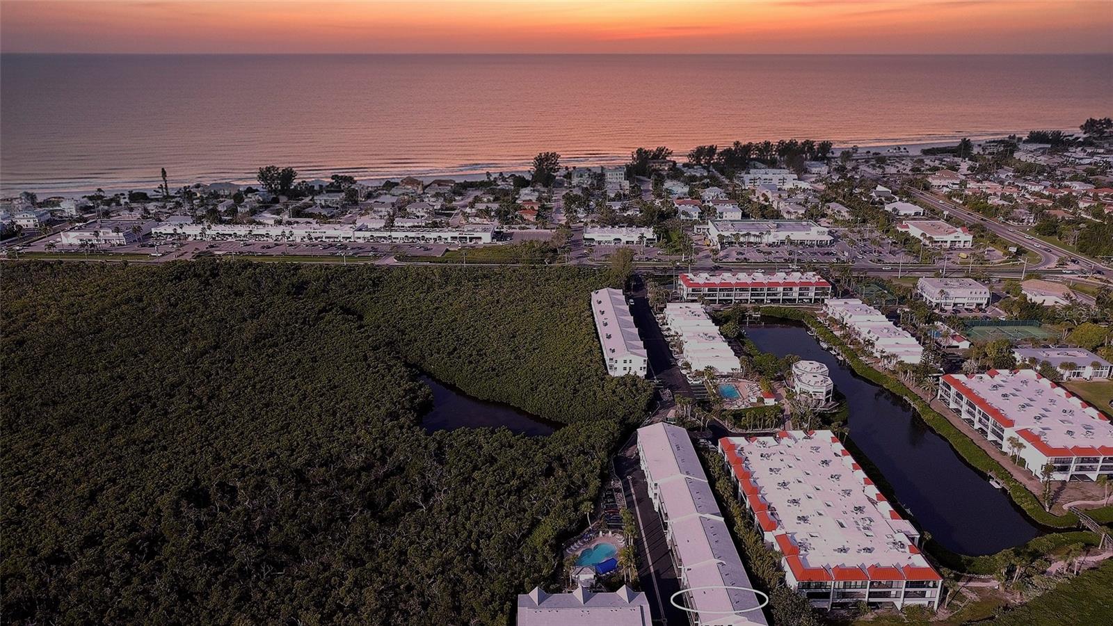 Image 29 of 38 For 3601 Bay Drive 102