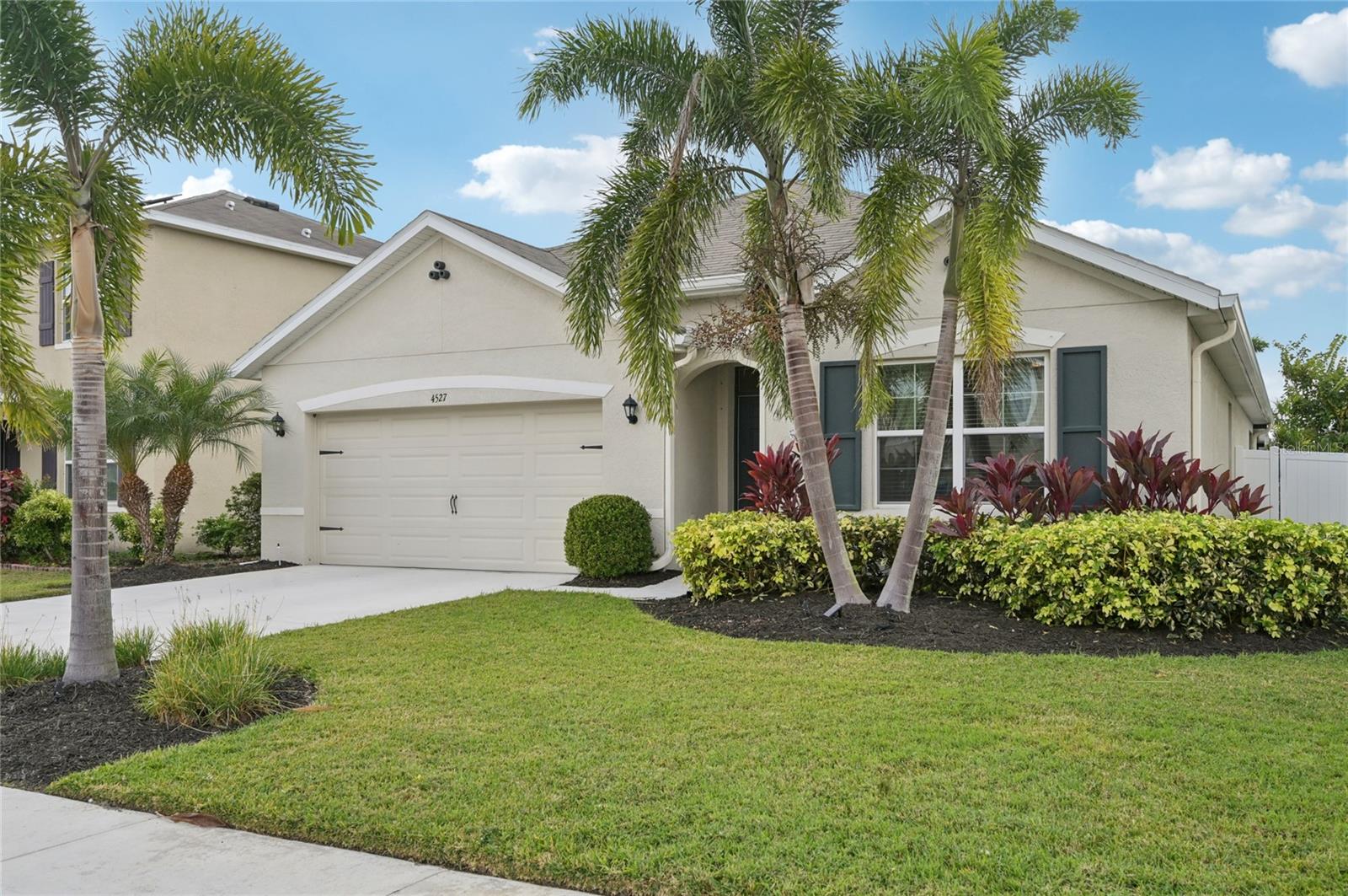 Details for 4527 Willow Hammock Drive, PALMETTO, FL 34221