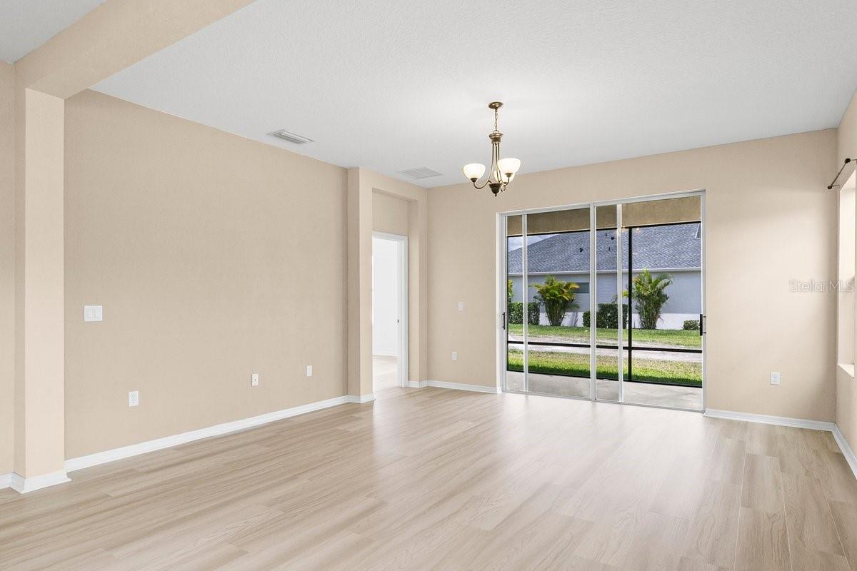 Image 9 of 25 For 11790 Fennemore Way