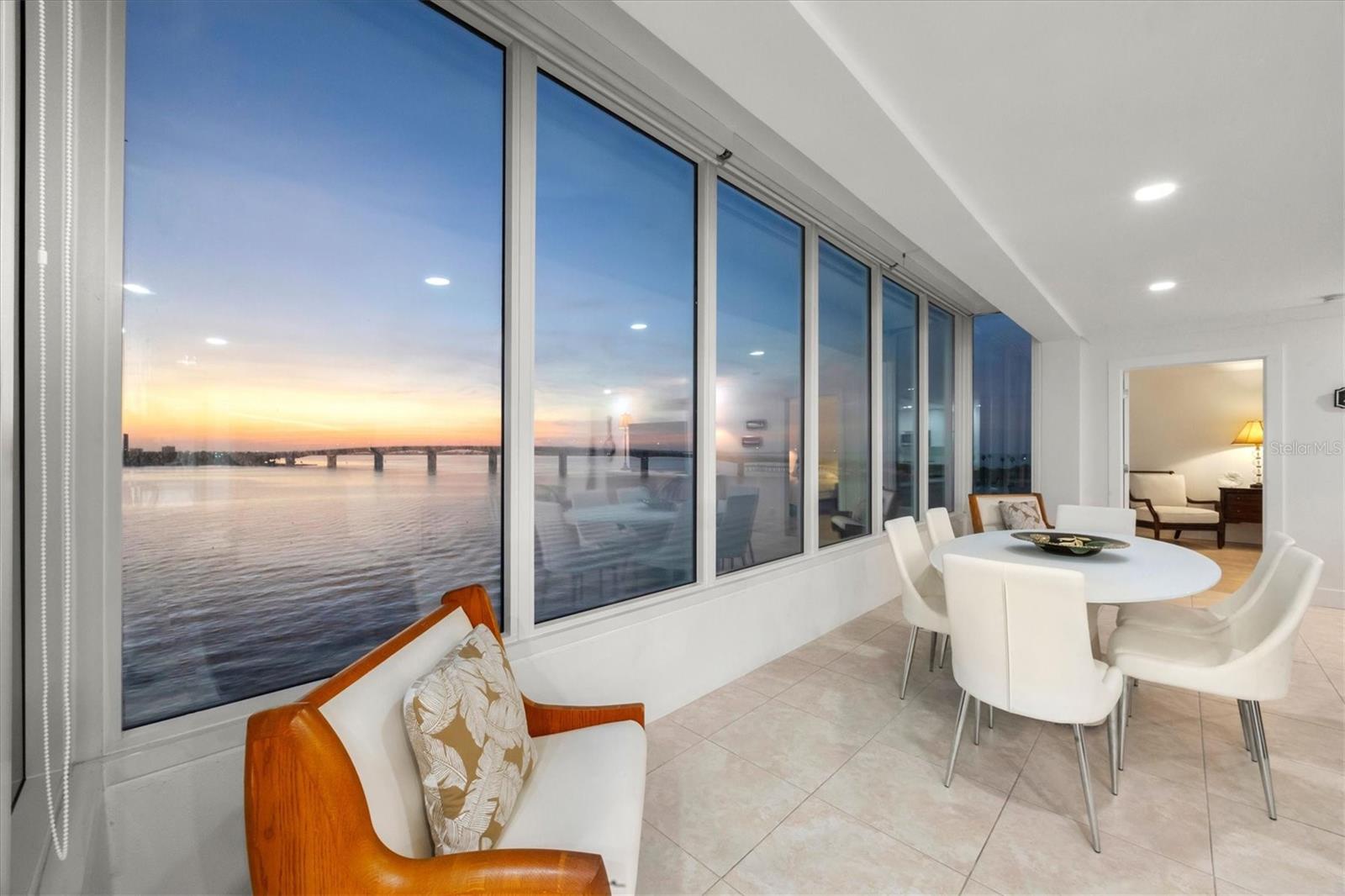 Image 15 of 40 For 350 Golden Gate Point 62