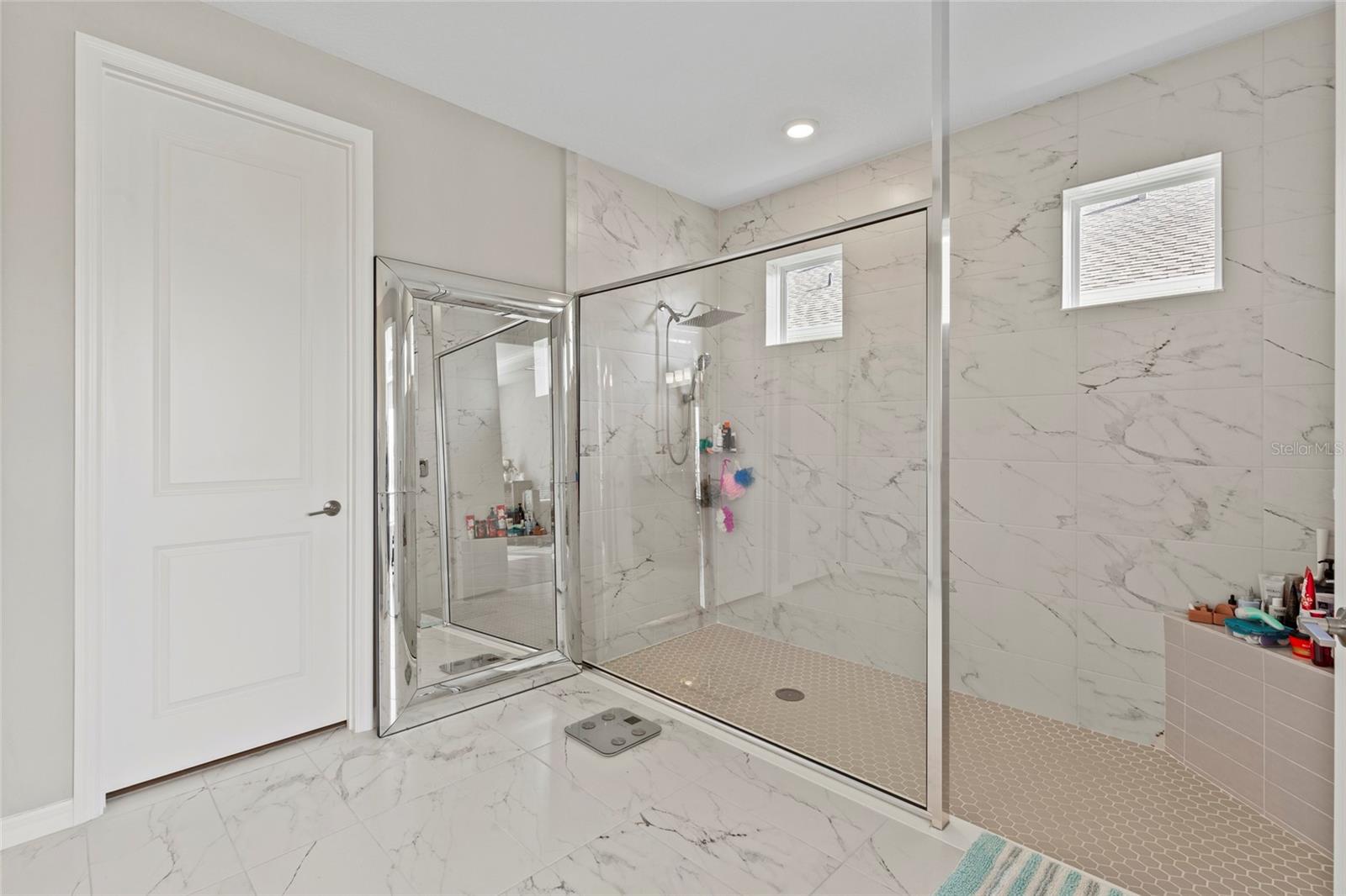 Image 21 of 44 For 16545 Star Grass Circle