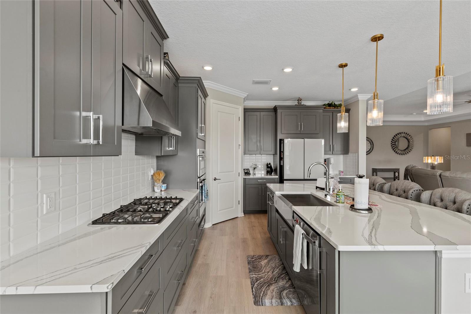 Image 6 of 44 For 16545 Star Grass Circle