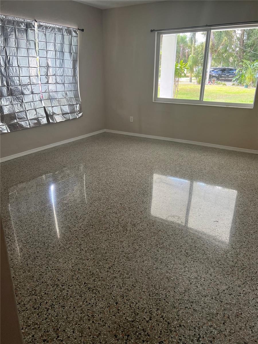 Image 7 of 9 For 514 Ponder Avenue