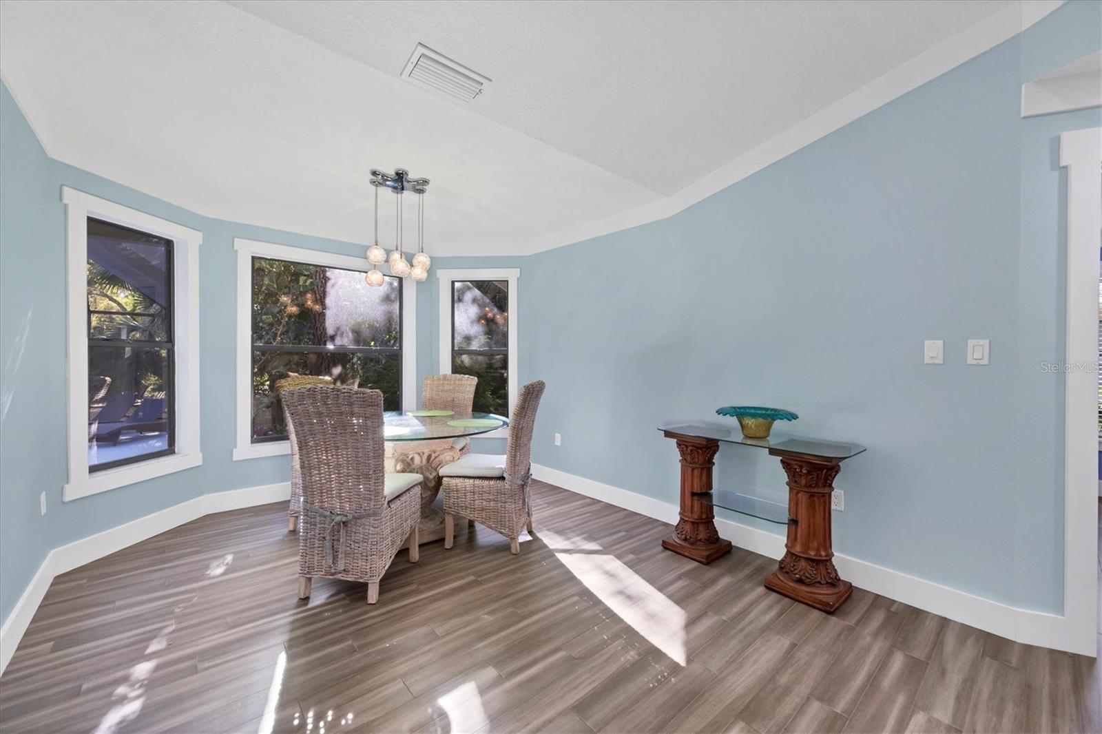 Image 15 of 54 For 4594 Trails Drive