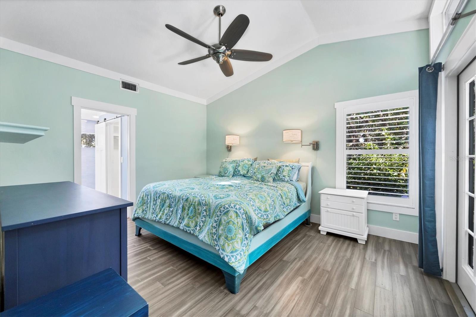 Image 17 of 54 For 4594 Trails Drive