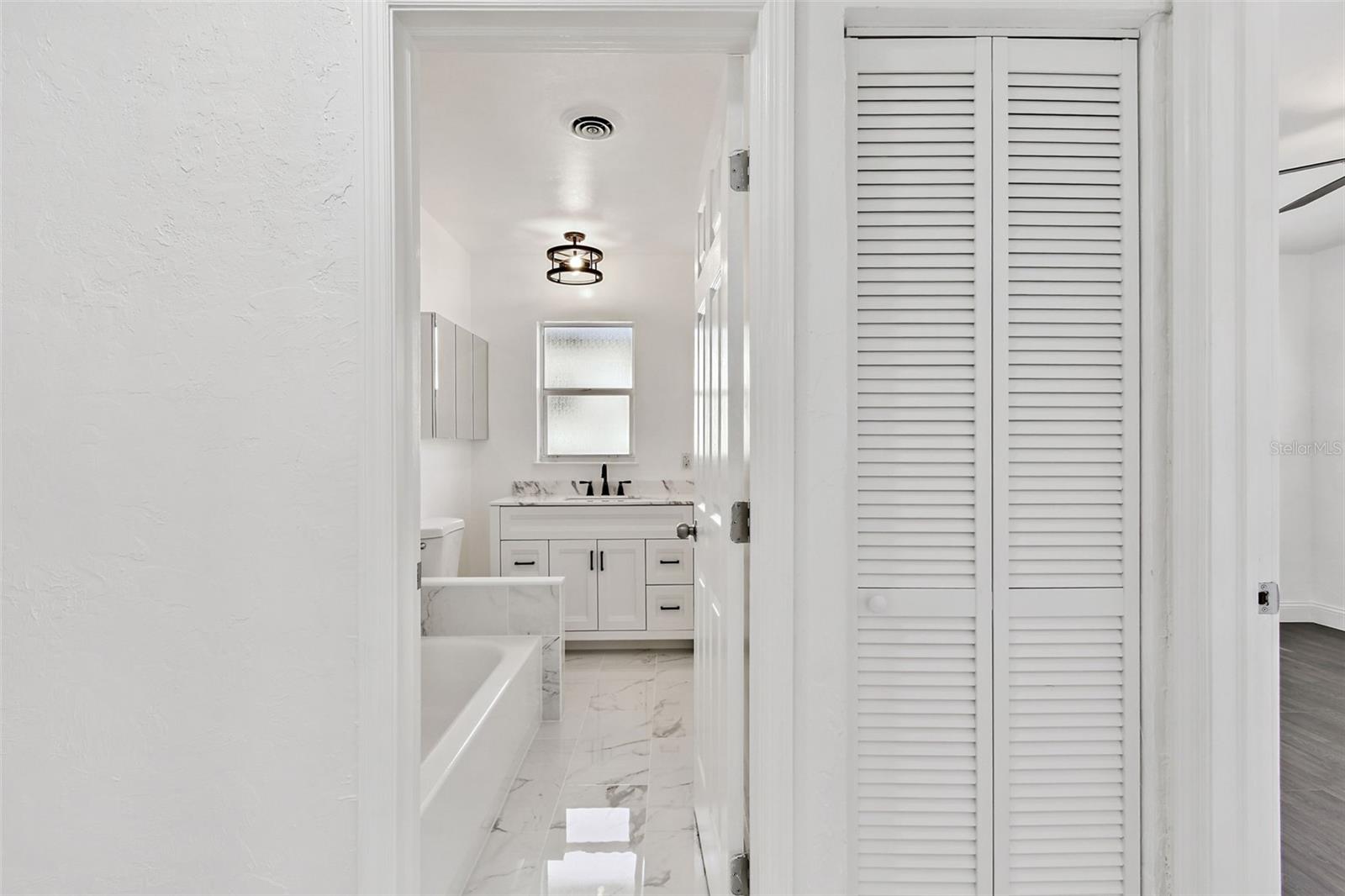 Image 17 of 35 For 339 Shore Drive