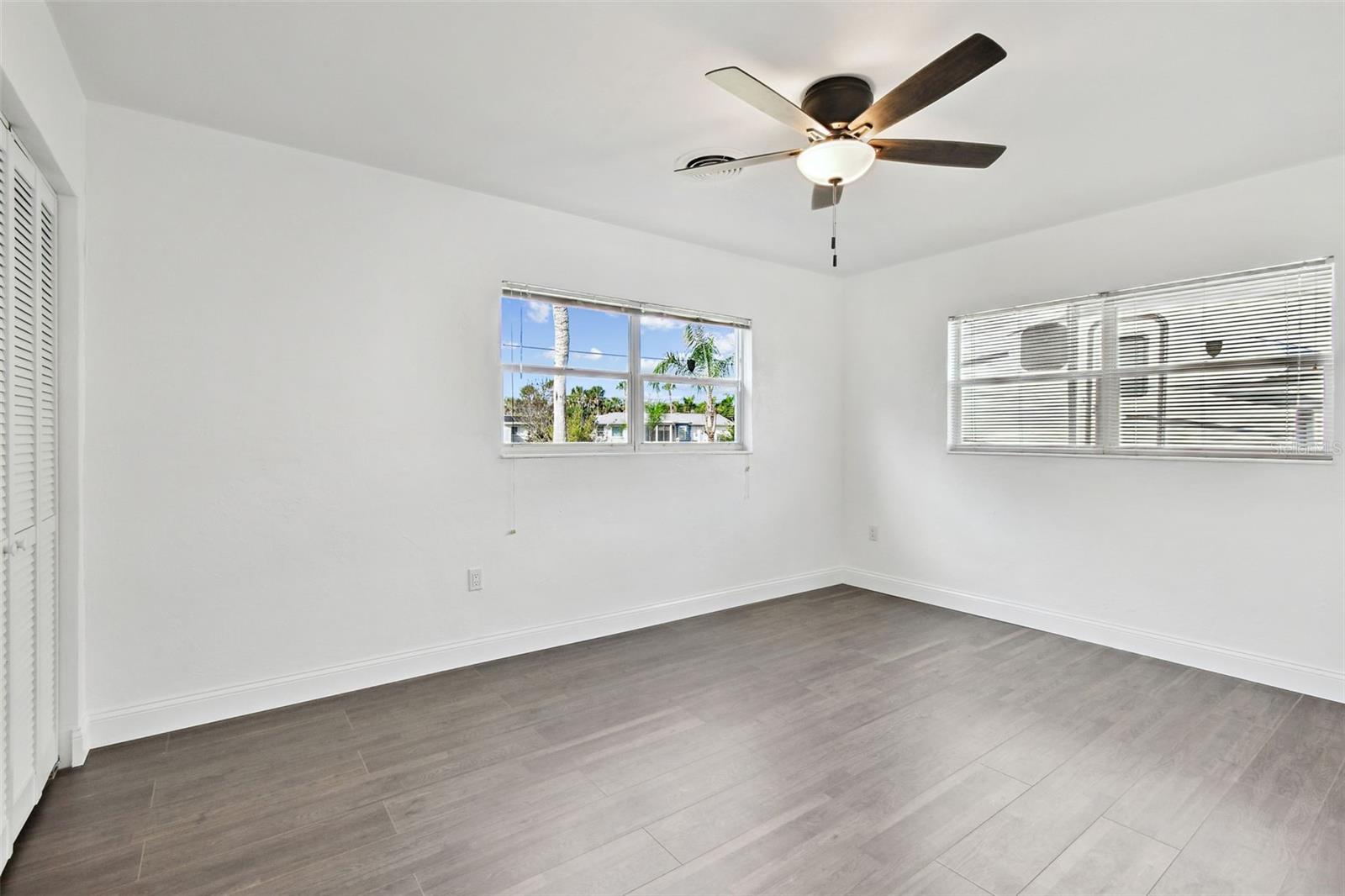 Image 23 of 35 For 339 Shore Drive