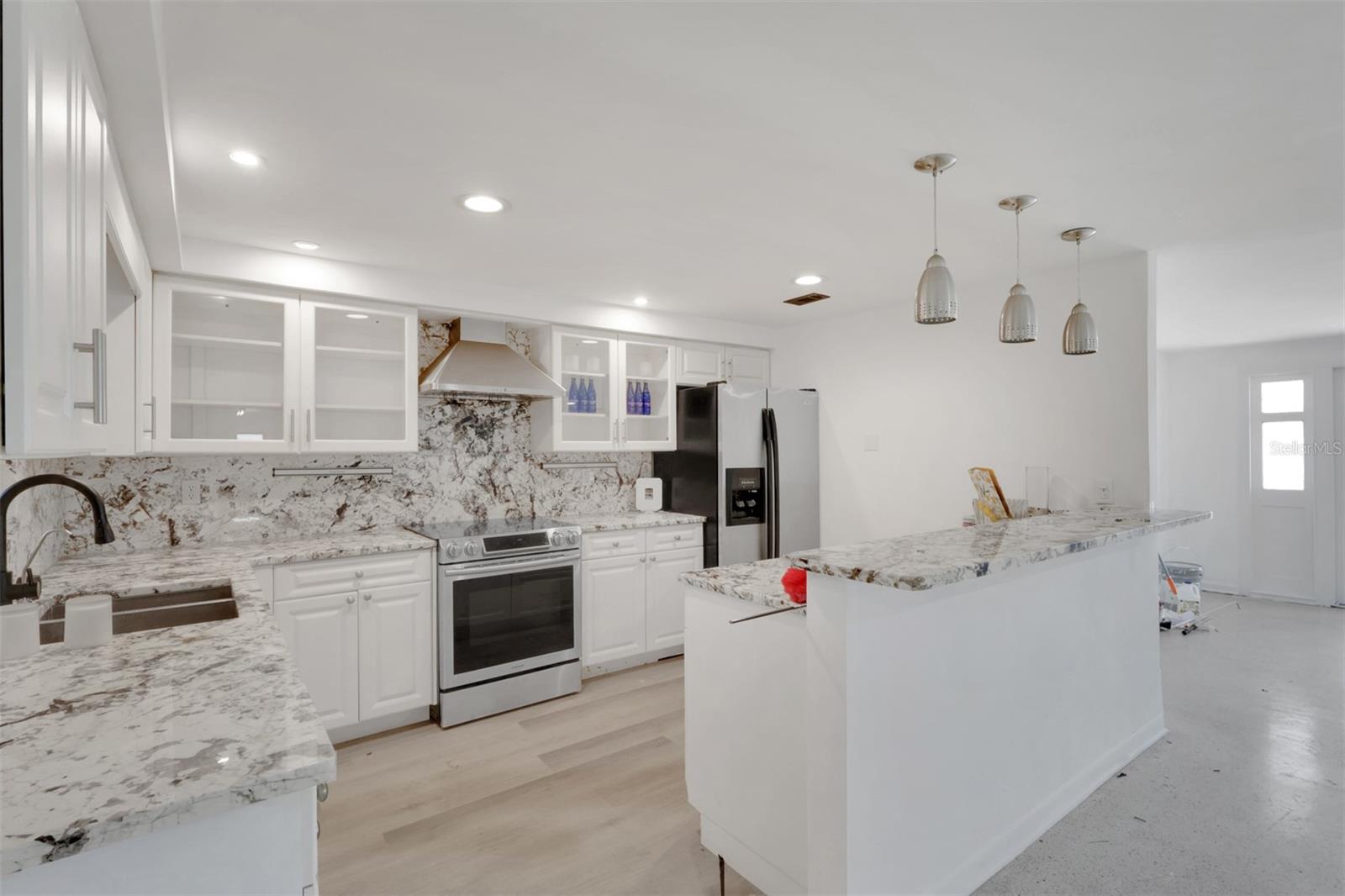 Image 10 of 30 For 3505 Harbor Boulevard