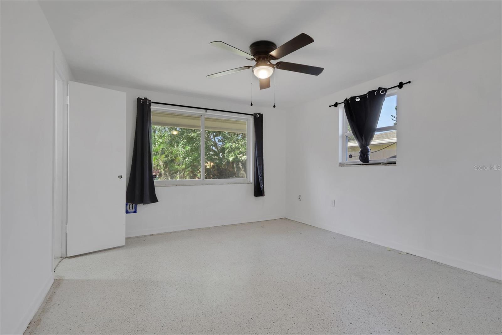 Image 15 of 30 For 3505 Harbor Boulevard