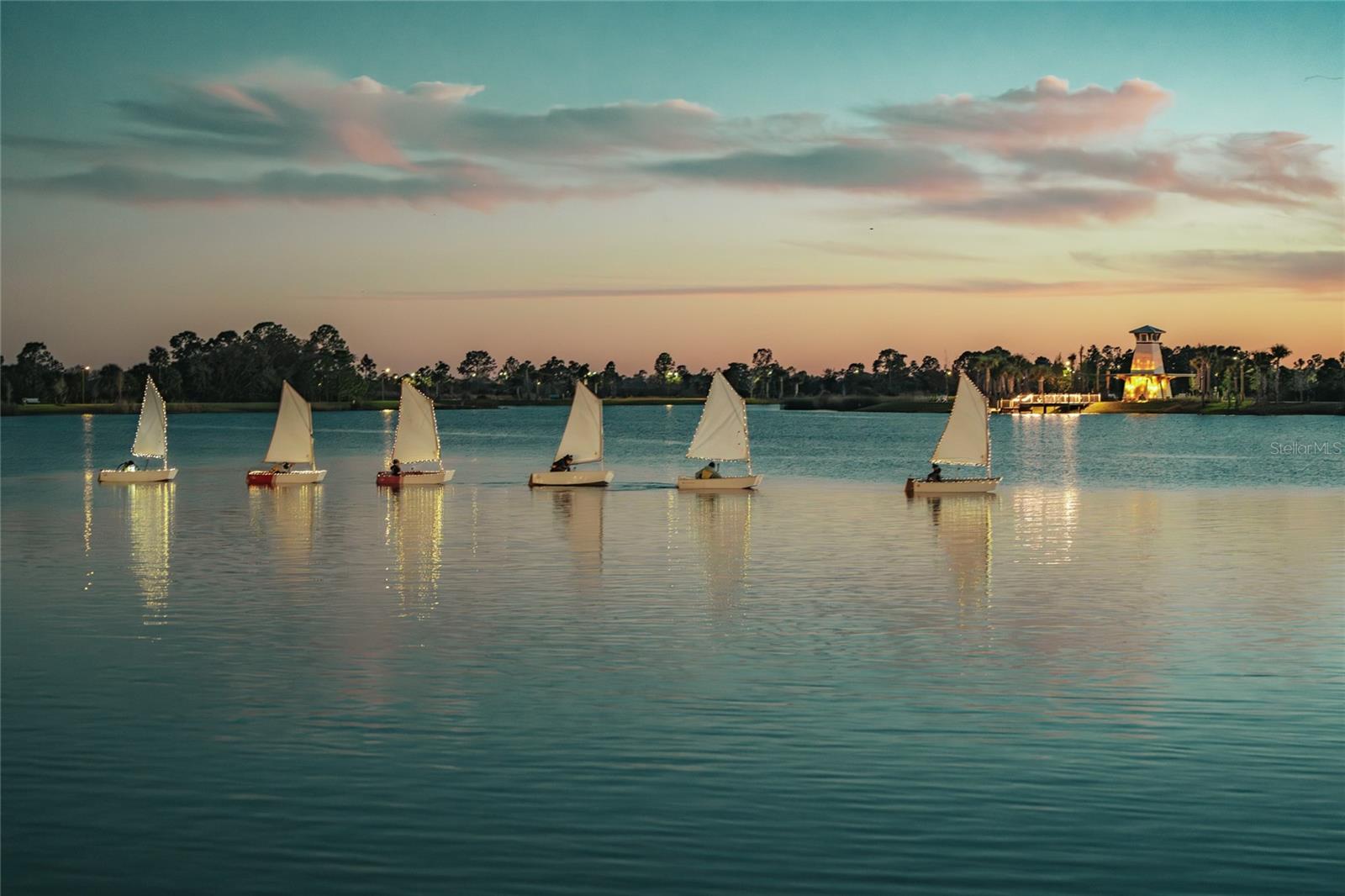 Image 18 of 20 For 19090 Roble Court