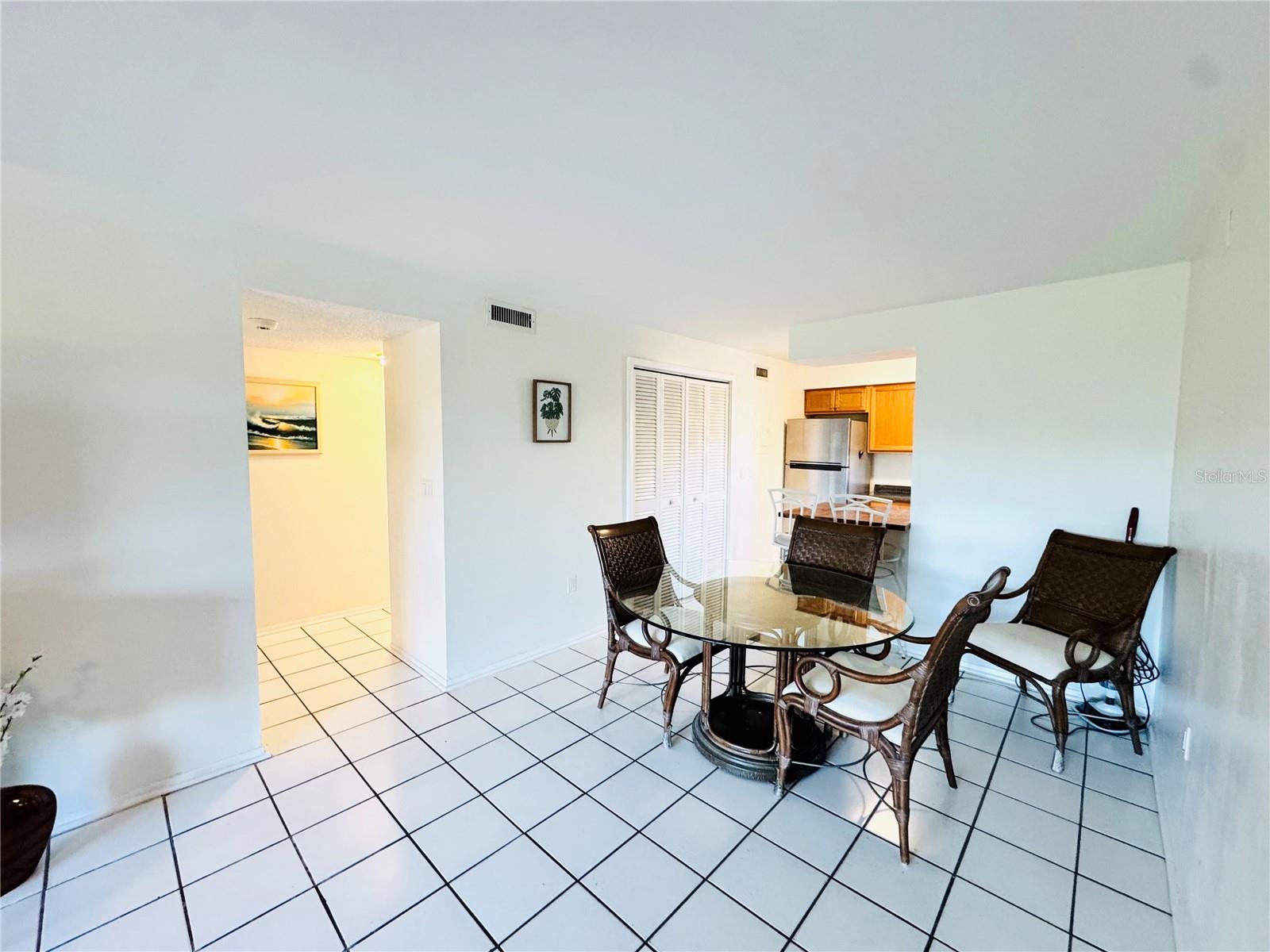 Image 15 of 54 For 2604 Hidden Lake Drive N 2604b