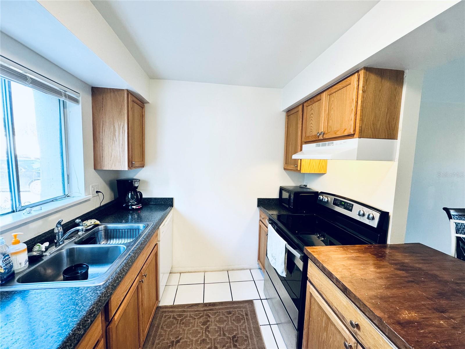 Image 21 of 54 For 2604 Hidden Lake Drive N 2604b