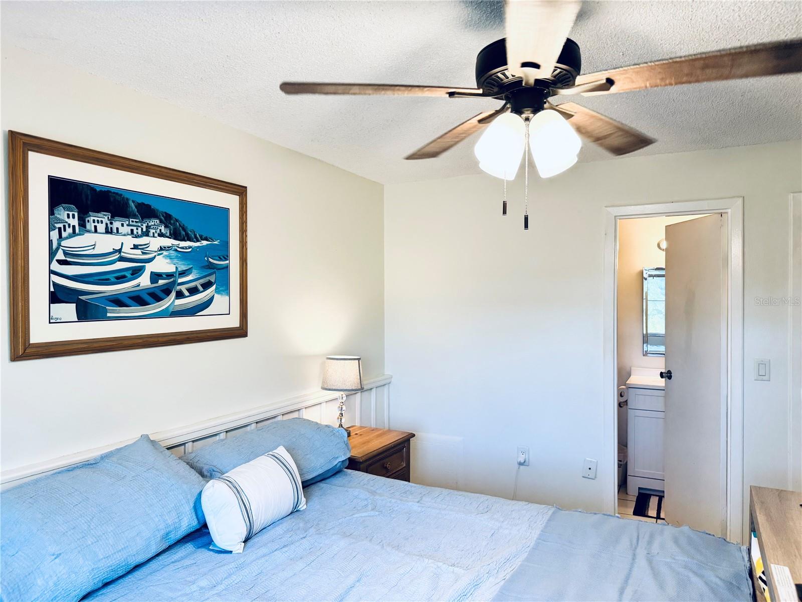 Image 27 of 54 For 2604 Hidden Lake Drive N 2604b