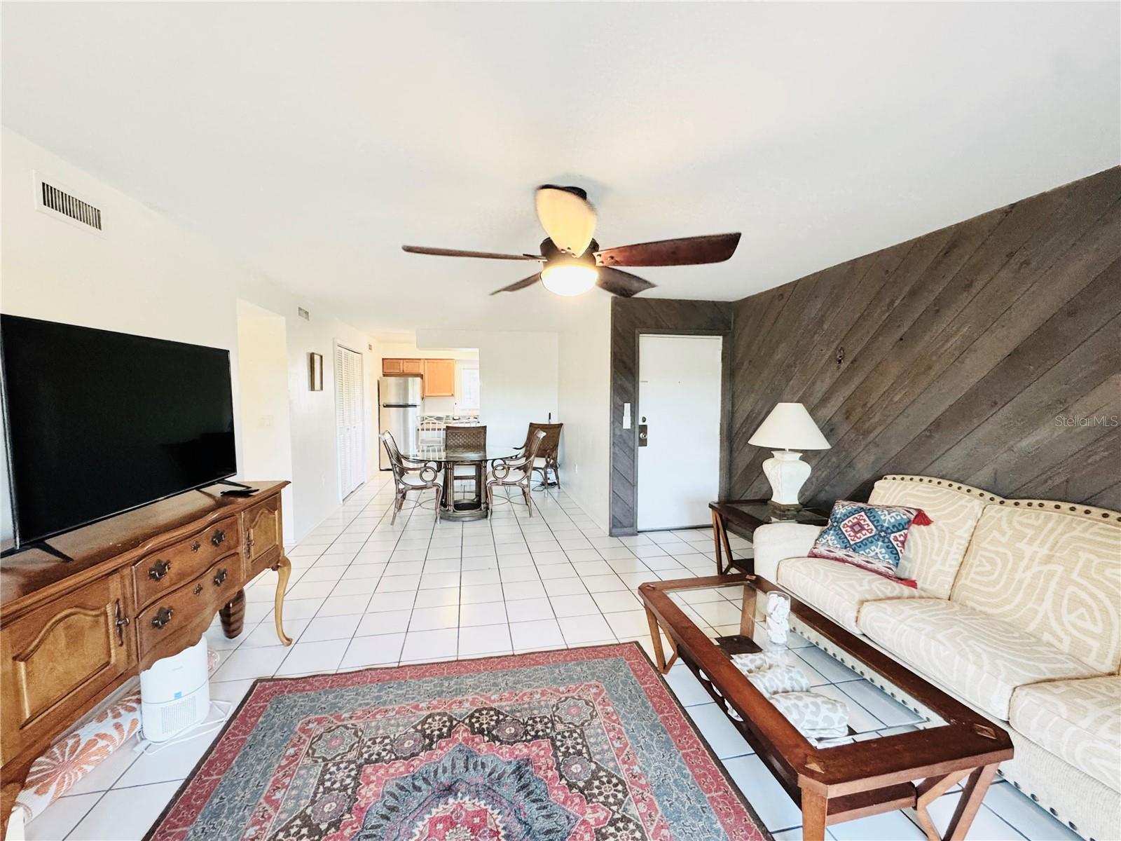 Image 9 of 54 For 2604 Hidden Lake Drive N 2604b