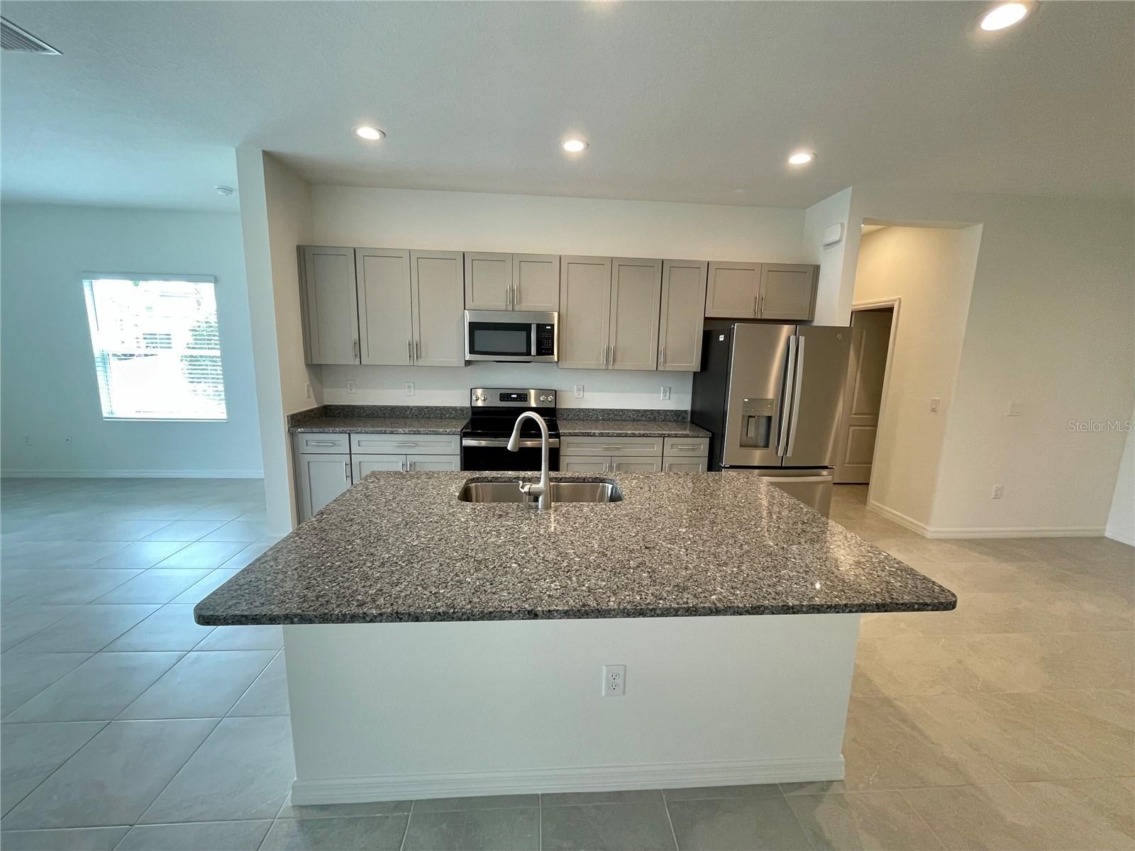 Image 8 of 41 For 8676 Canyon Creek Trail