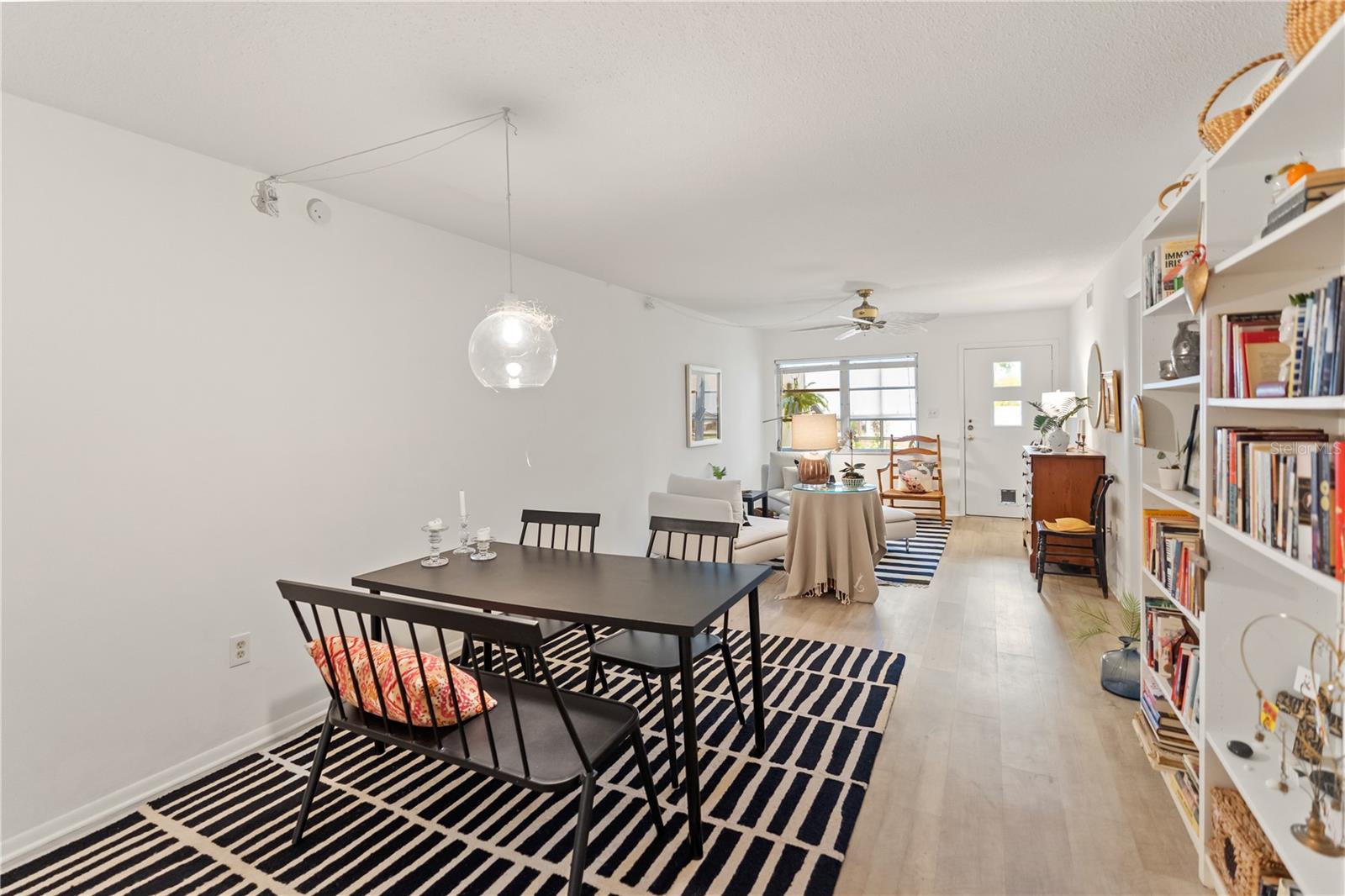 Image 12 of 40 For 3711 Almeria Avenue 3n