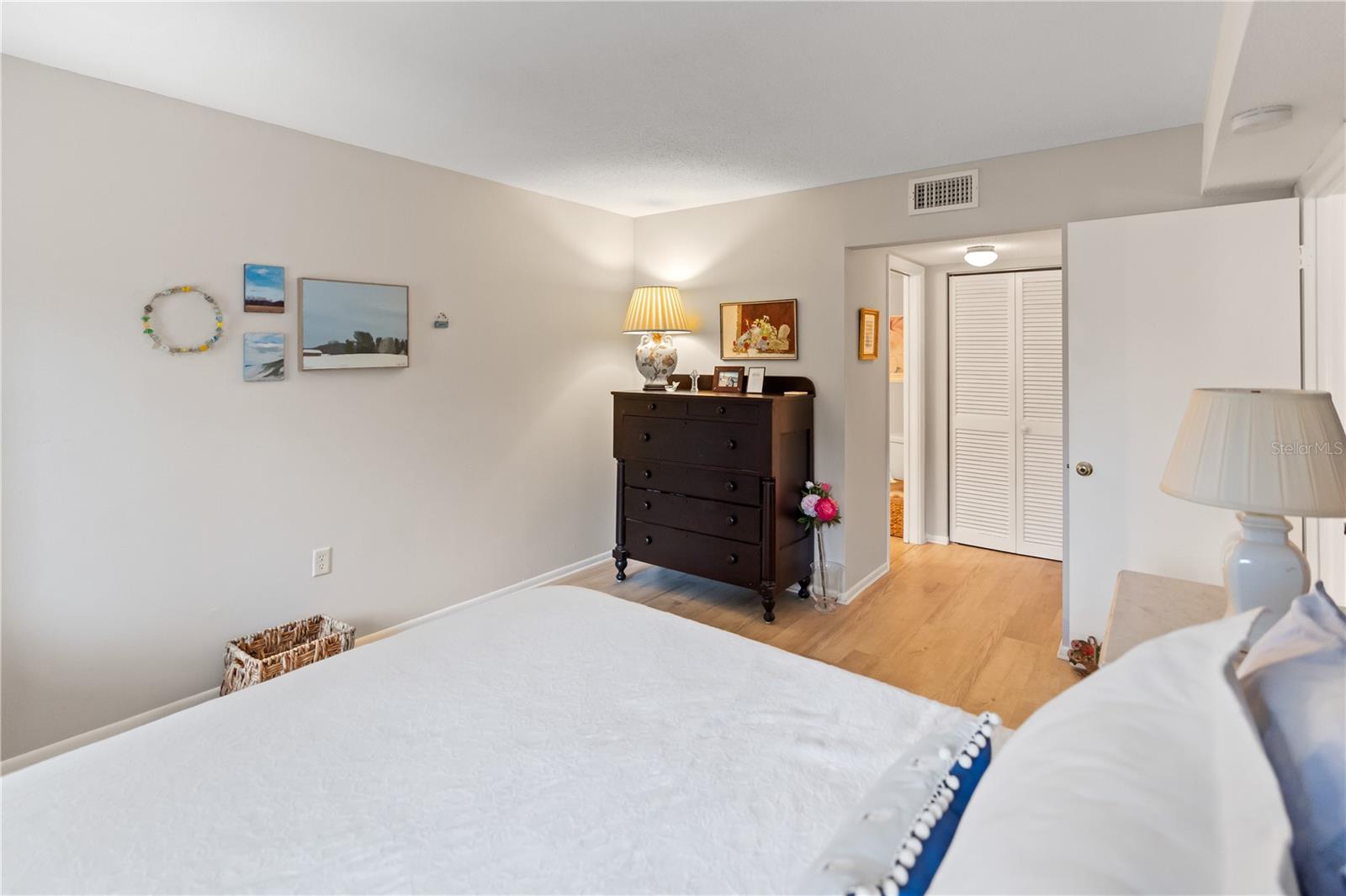 Image 24 of 40 For 3711 Almeria Avenue 3n