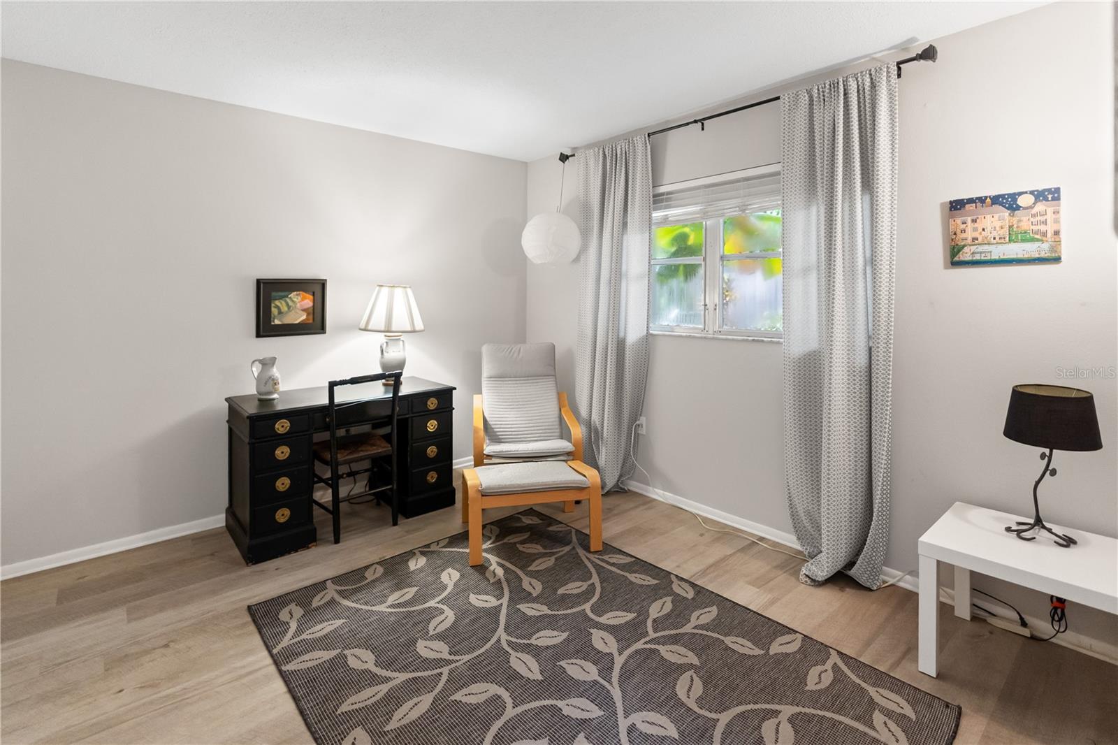 Image 27 of 40 For 3711 Almeria Avenue 3n