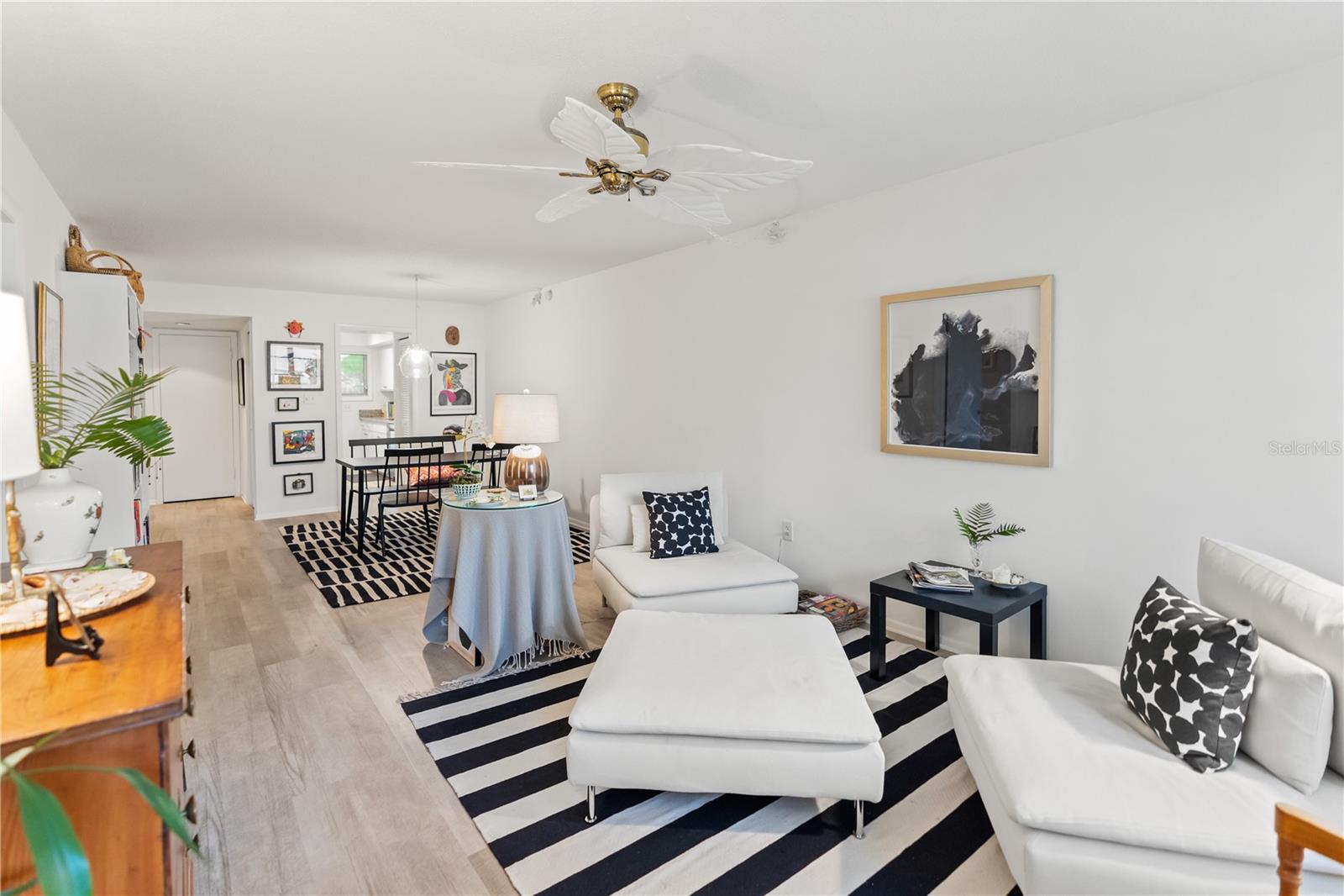 Image 5 of 40 For 3711 Almeria Avenue 3n