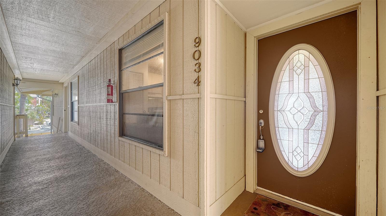 Image 10 of 58 For 9034 Midnight Pass Road 6