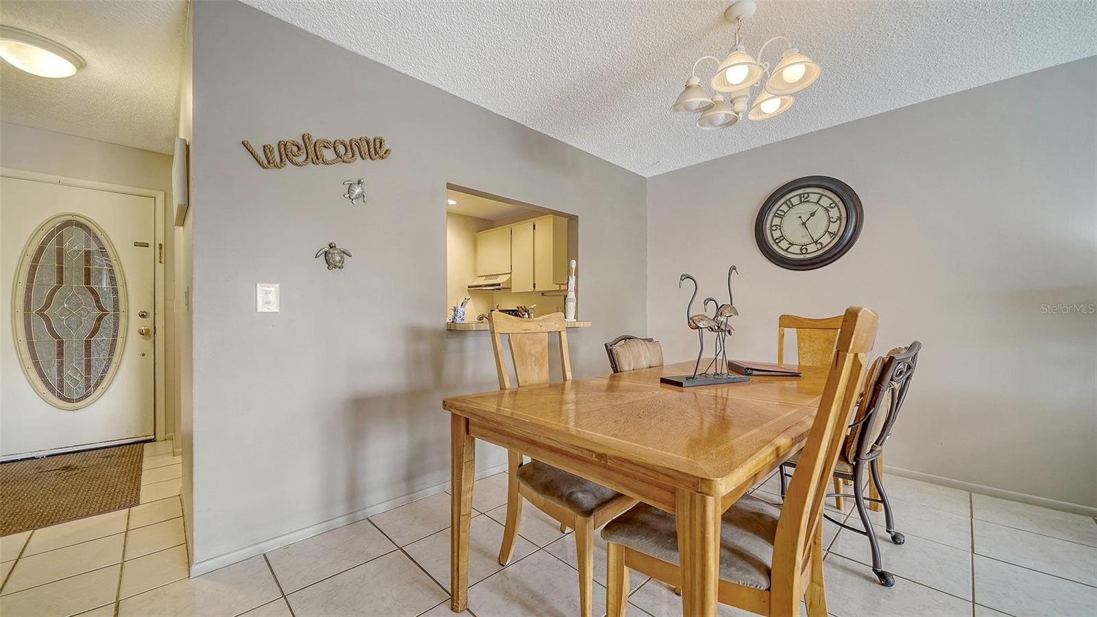 Image 15 of 58 For 9034 Midnight Pass Road 6