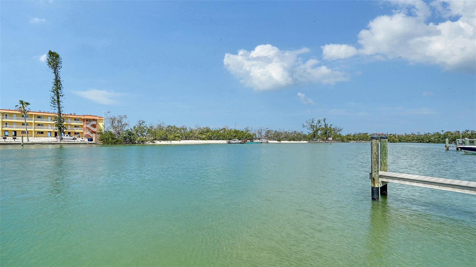 Image 36 of 58 For 9034 Midnight Pass Road 6