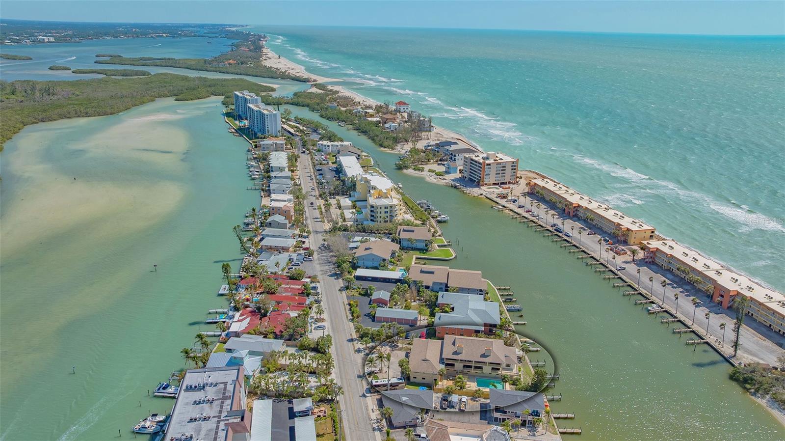 Image 8 of 58 For 9034 Midnight Pass Road 6