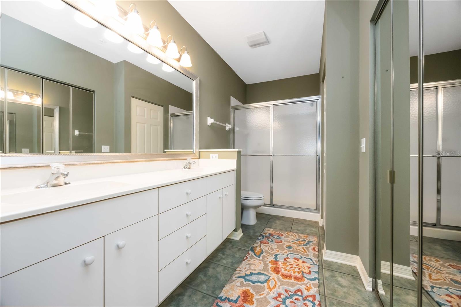 Image 17 of 33 For 306 Lynbrook Circle 201