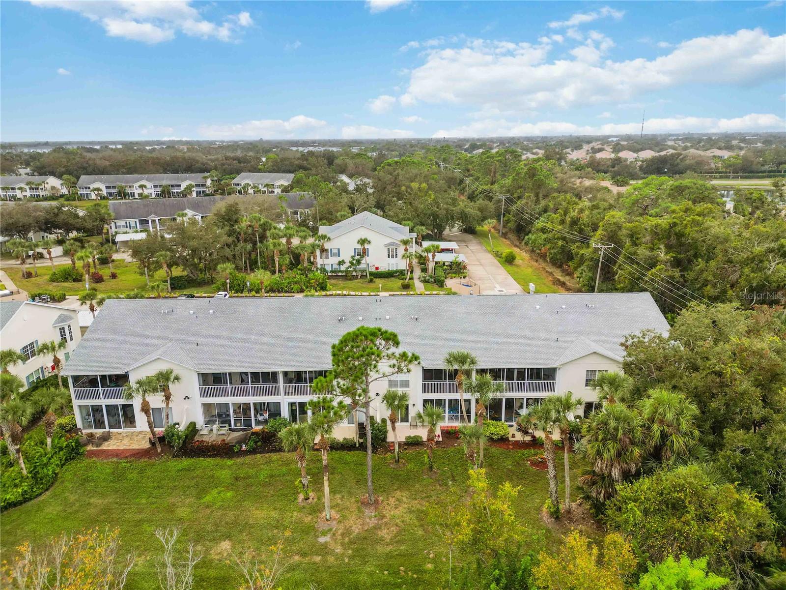 Image 32 of 33 For 306 Lynbrook Circle 201