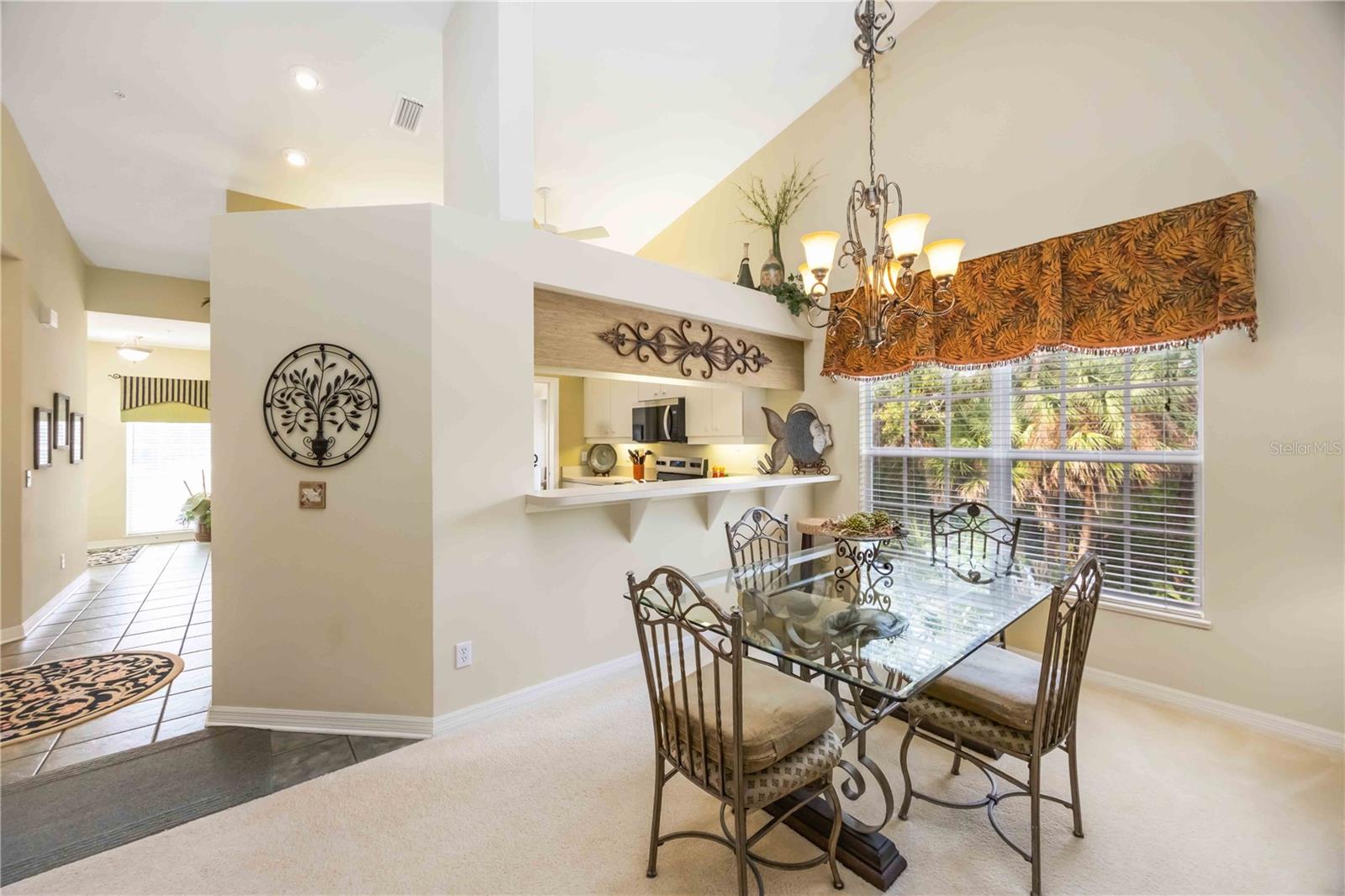 Image 5 of 33 For 306 Lynbrook Circle 201