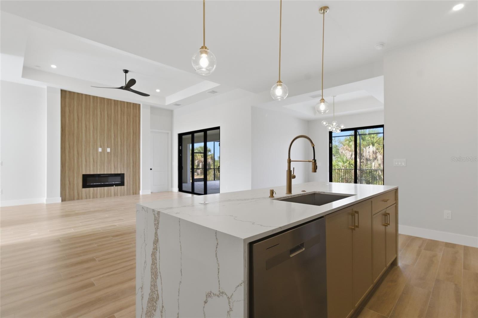 Image 19 of 62 For 14192 Fort Myers Avenue