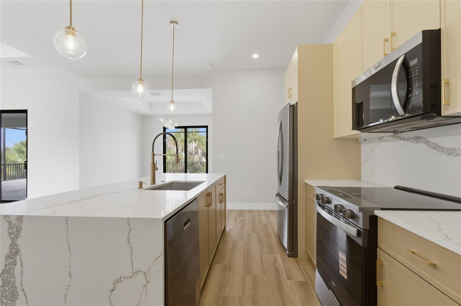 Image 20 of 62 For 14192 Fort Myers Avenue