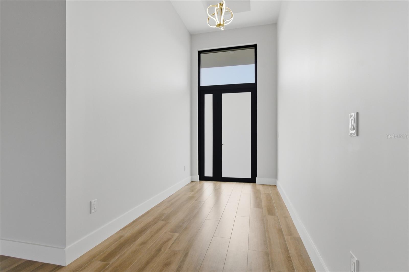 Image 7 of 62 For 14192 Fort Myers Avenue