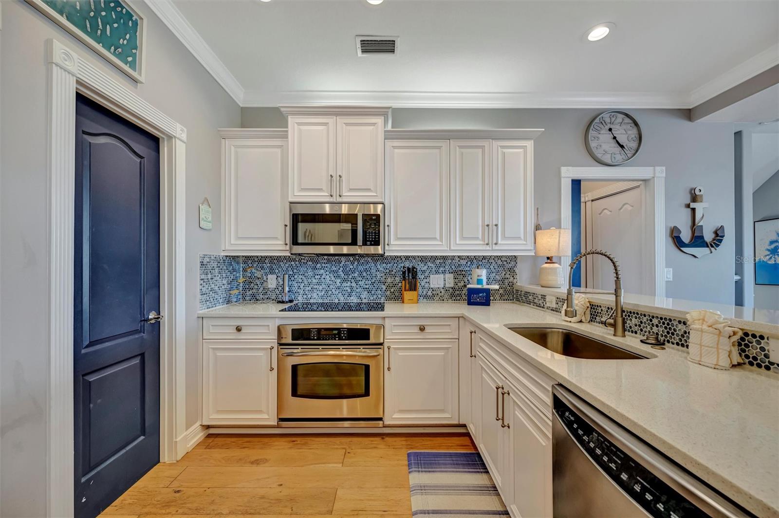 Image 14 of 93 For 303 58th Street