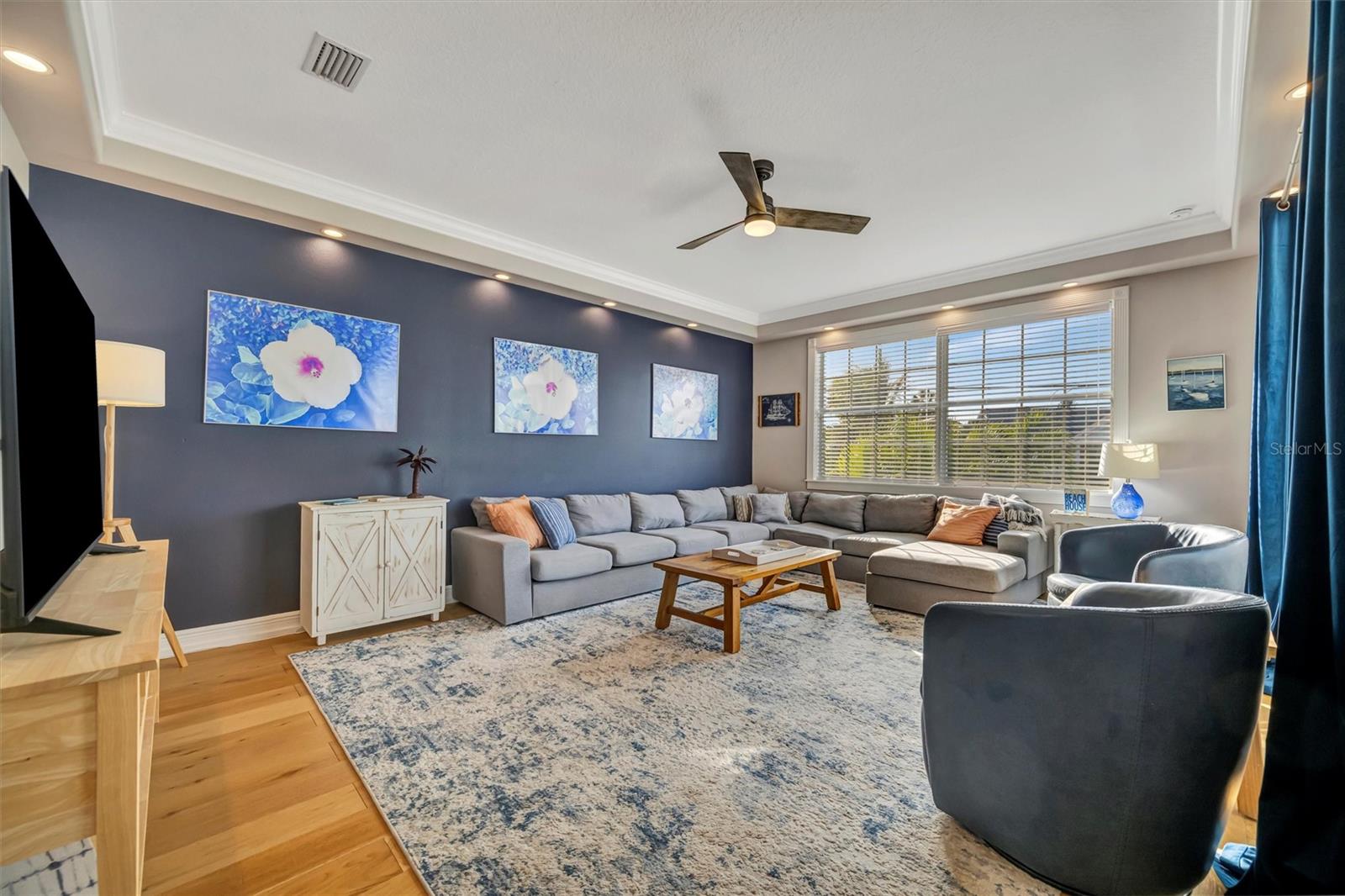 Image 7 of 93 For 303 58th Street