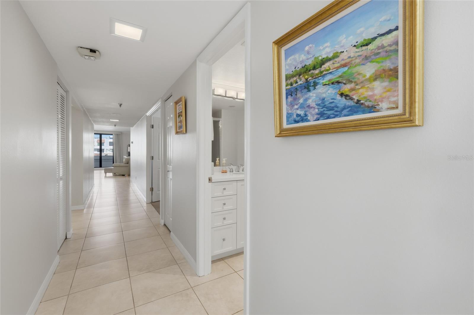 Image 12 of 45 For 1425 Gulf Of Mexico Drive 408