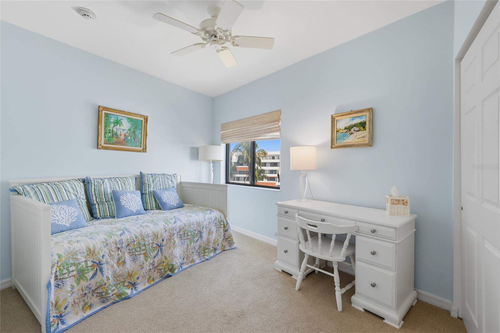 Image 13 of 45 For 1425 Gulf Of Mexico Drive 408