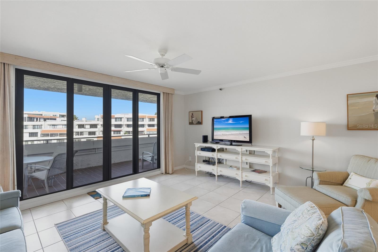 Image 23 of 45 For 1425 Gulf Of Mexico Drive 408